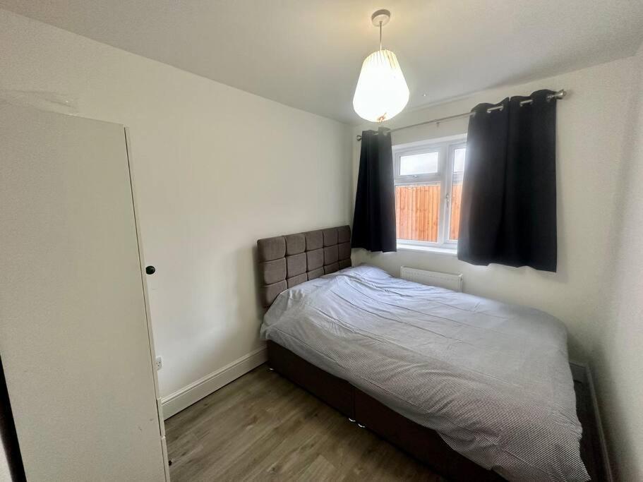 2 Bedroom House,Brownhillrd Se6 London Exterior photo