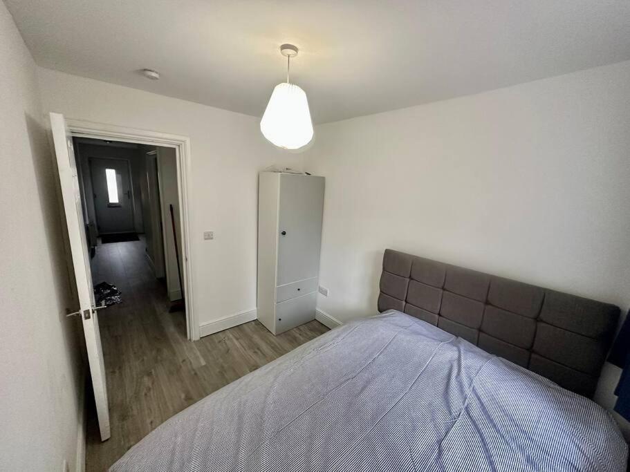 2 Bedroom House,Brownhillrd Se6 London Exterior photo
