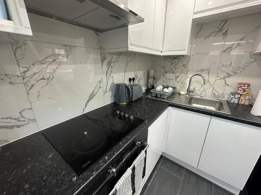 2 Bedroom House,Brownhillrd Se6 London Exterior photo
