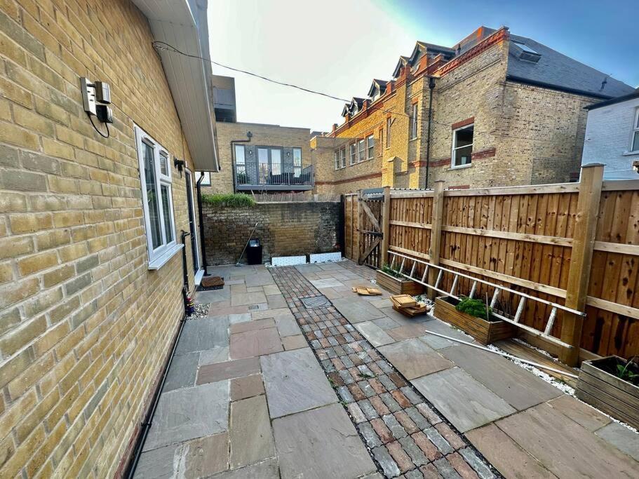 2 Bedroom House,Brownhillrd Se6 London Exterior photo